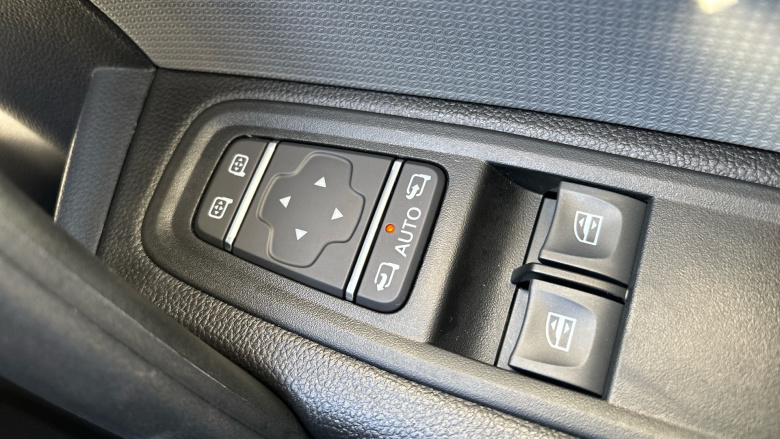 Nissan Townstar L2 Petrol 1.3 Acenta Van Auto